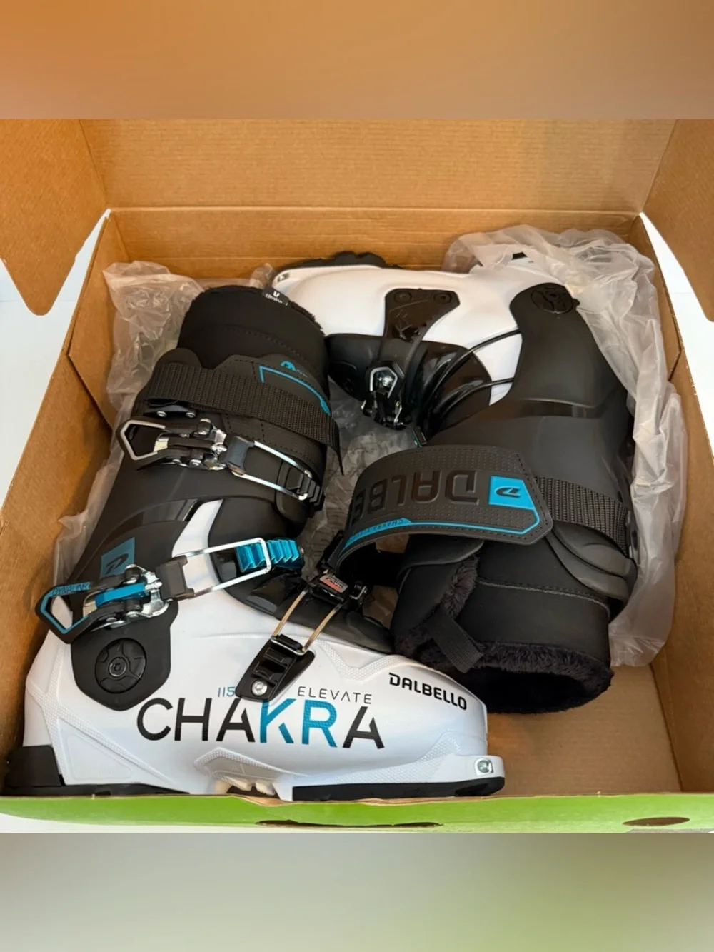 NWT DALBELLO Polar White & Black Chakra Elevate 115 T.I. ID Ski Boot